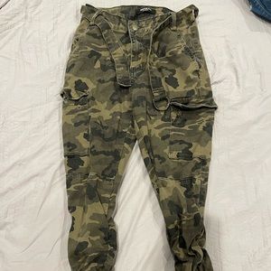 Windsor Army Green Cargo Pants